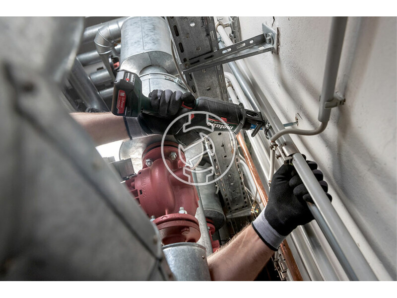 602322500 powermaxx_sse_12_bl_602322500_akkus_kardfuresz_3