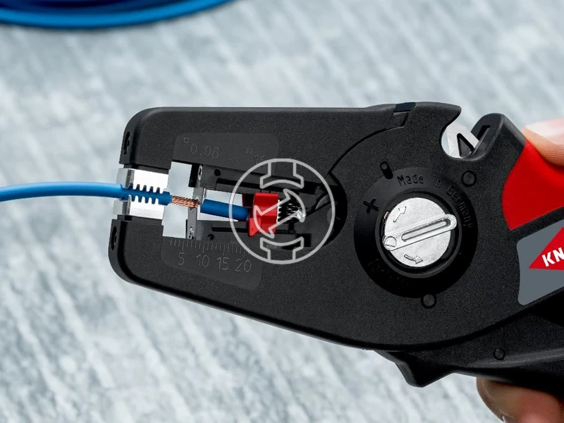 Kép: PreciStrip16 Autom. Insulation Stripper.webp