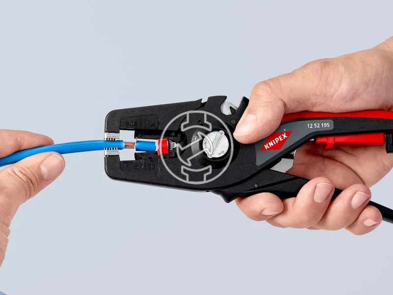 Kép: PreciStrip16 Autom. Insulation Stripper.webp