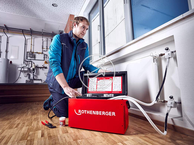 Rothenberger Rofrost Turbo R290 2 inch-es mobil csőfagyasztó + Uni lépcsős kulcs