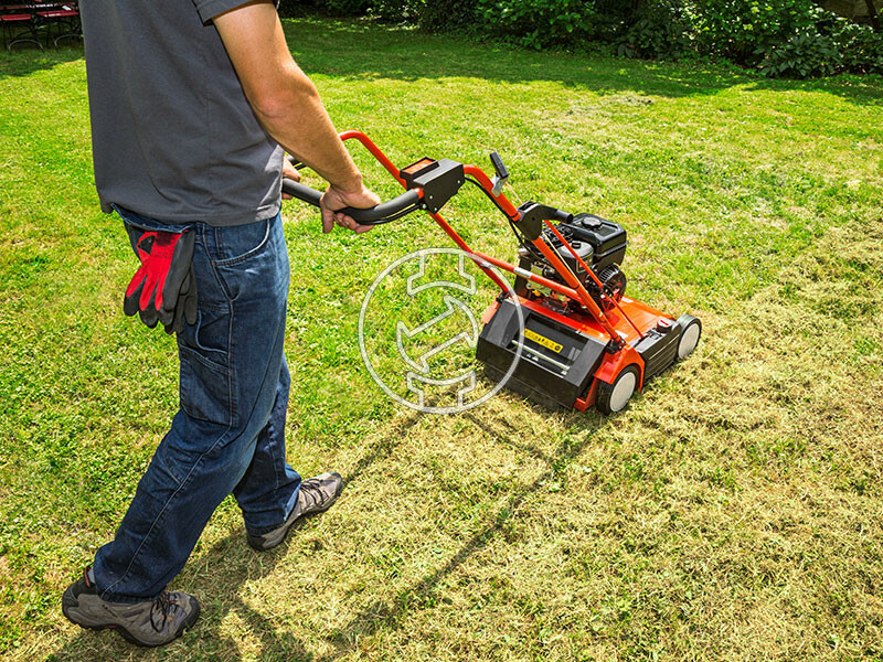 Sabo 38 BV benzinmotoros gyepszellőztető