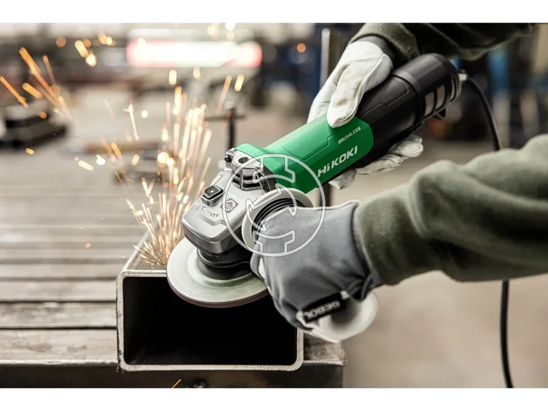 Kép: Sarokcsiszolo 125mm 1320W szenkefementes visszarugas elleni vedelem also kapcsolo 22Kg.webp