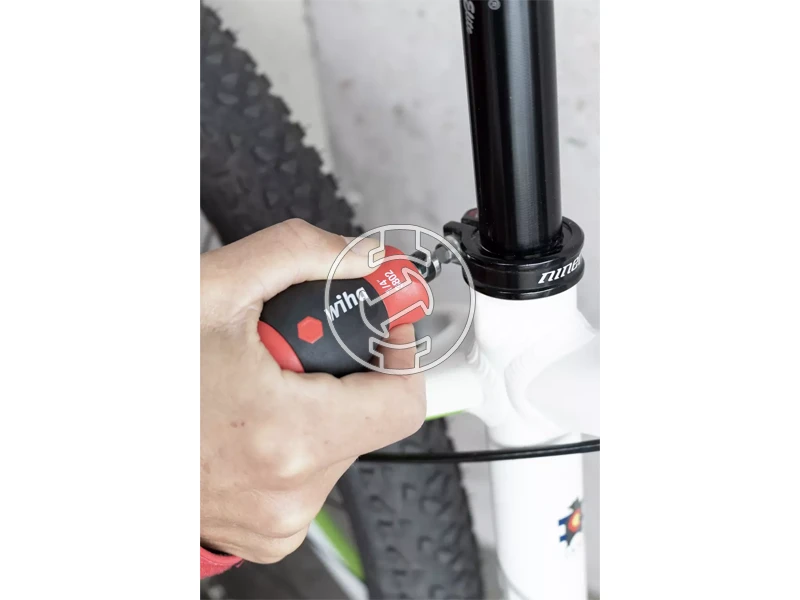 Wiha Stubby multibit csavarhúzó SB 3802-01