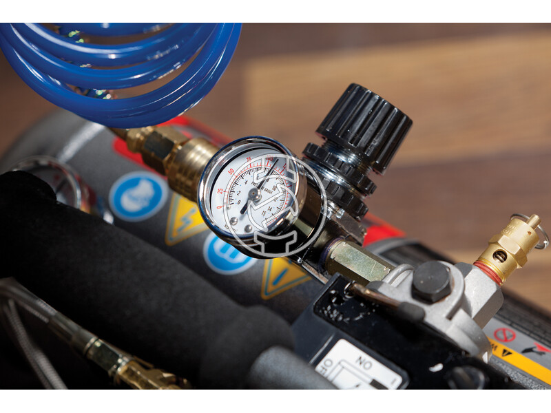 Senco PC1010 elektromos dugattyús kompresszor