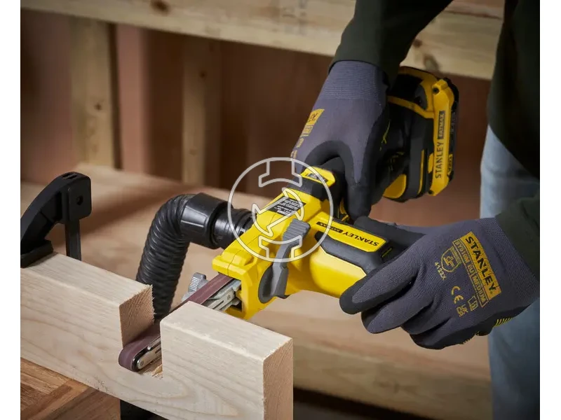 Stanley SFMCE210D2K-QW akkus szalagcsiszoló V20, 2 x 2.0 Ah