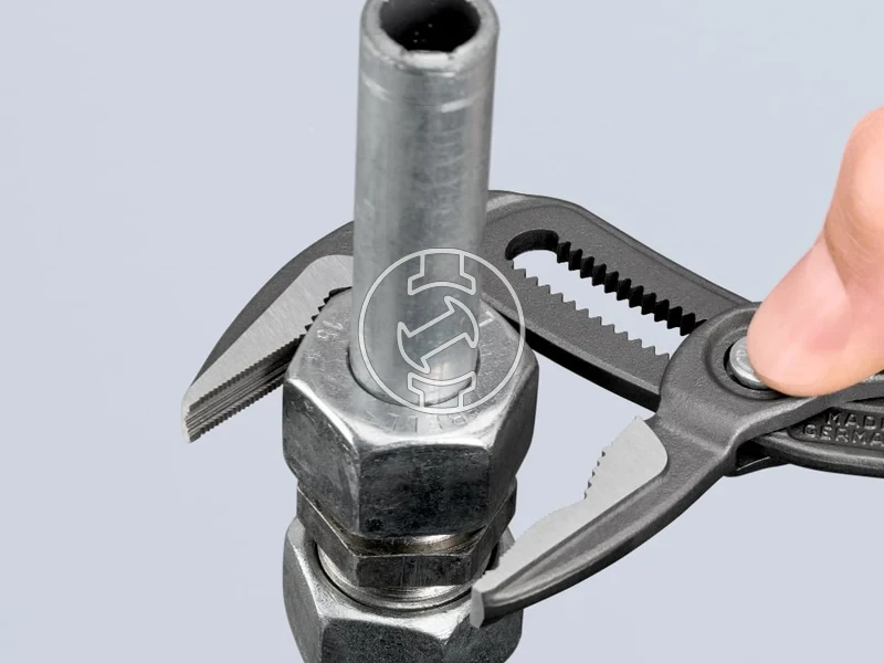Kép: SLIM COBRA WATER PUMP PLIERS.webp