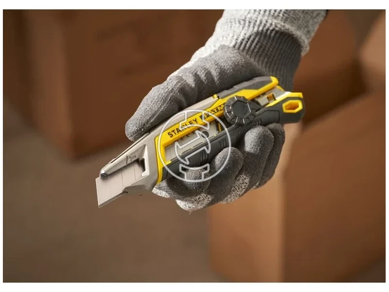 Kép: Stanley FatMax FMHT10592-0 tapeta vago 18 mm_15.webp