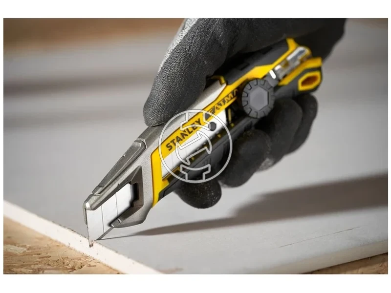 Kép: Stanley FatMax FMHT10592-0 tapeta vago 18 mm_16.webp