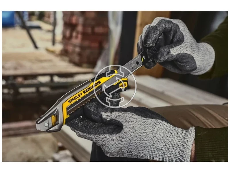 Kép: Stanley FatMax FMHT10594-0 tapeta vago 18 mm_26.webp