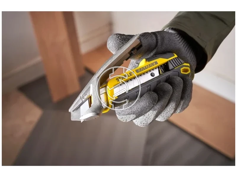 Kép: Stanley FatMax FMHT10594-0 tapeta vago 18 mm_9.webp