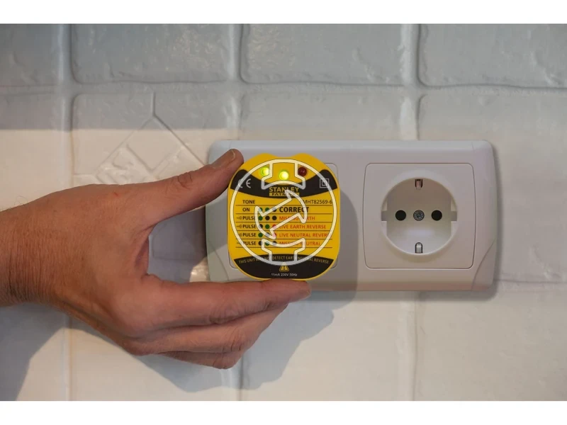 Kép: Stanley Fatmax FMHT82569-6 aljzat teszter 230 V_1.webp