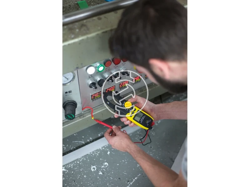 Kép: Stanley Fatmax multimeter 600 V_2.webp