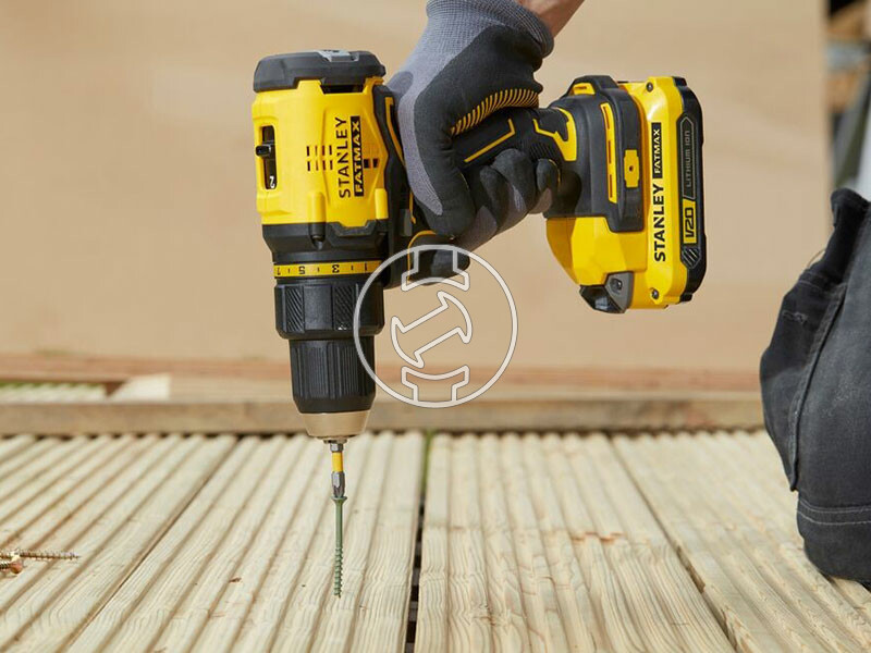 Stanley FatMax SFMCD710C2K-QW akkus fúrócsavarozó tokmányos
