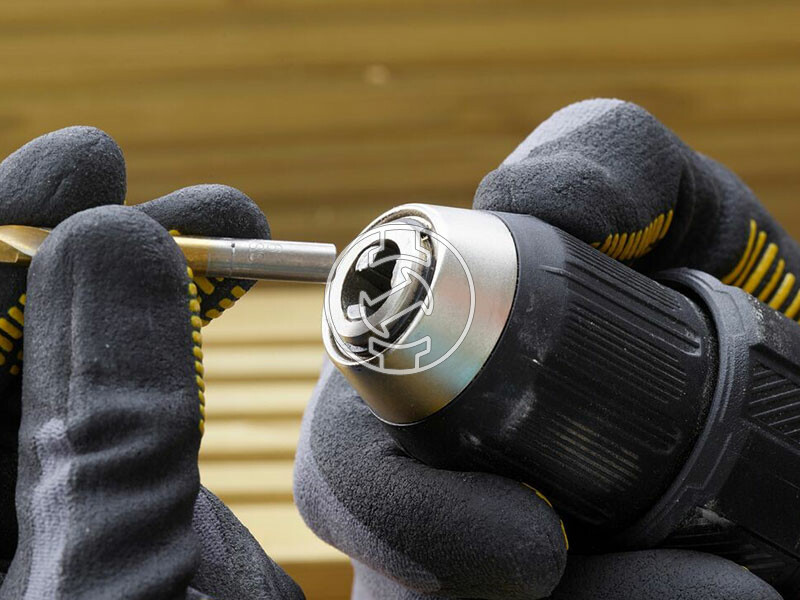 Stanley FatMax SFMCD710C2K-QW akkus fúrócsavarozó tokmányos