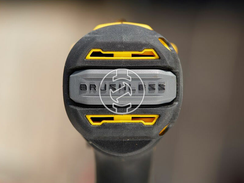 Stanley FatMax SFMCD721M2K-QW akkus fúrócsavarozó tokmányos