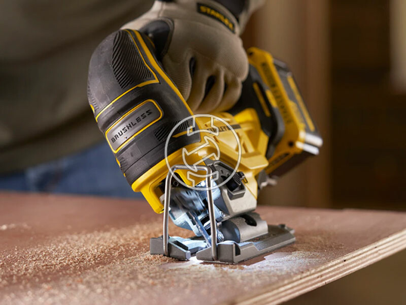 Stanley FatMax SFMCS650B-XJ akkus dekopírfűrész (akku és töltő nélkül)