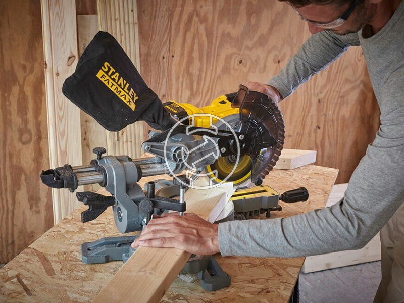 Stanley FatMax SFMCS701M1-QW akkus gérvágó