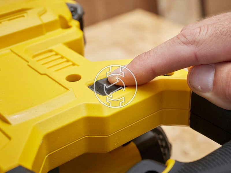 Stanley FatMax SFMCS701M1-QW akkus gérvágó