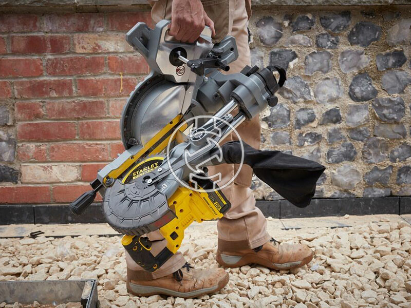 Stanley FatMax SFMCS701M1-QW akkus gérvágó