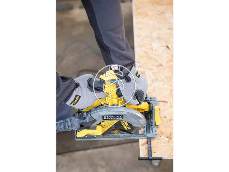 Stanley FME301 Fatmax elektromos körfűrész 1650W