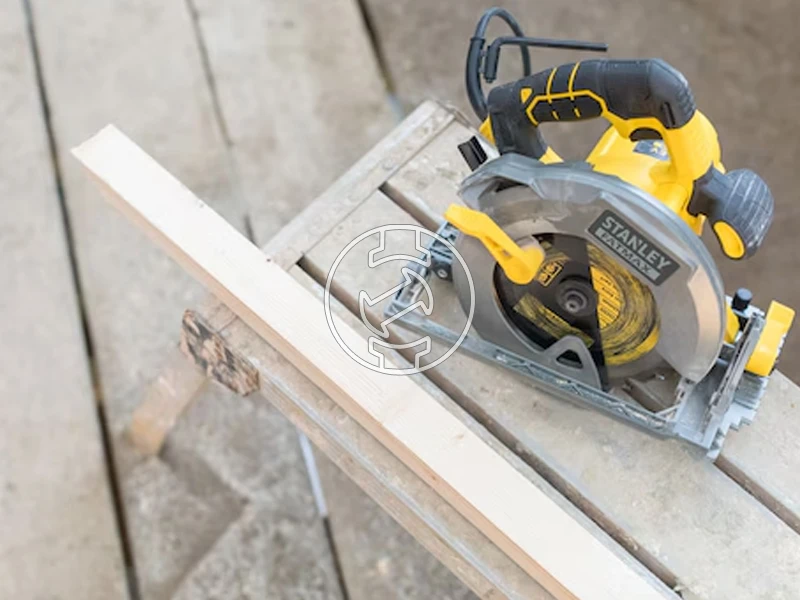 Stanley FME301 Fatmax elektromos körfűrész 1650W