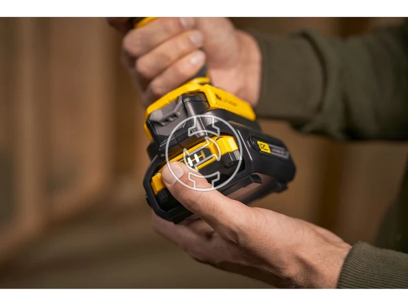 Kép: Stanley SFMCB121D1-QW akkumulator es tolto szett V20_4.webp