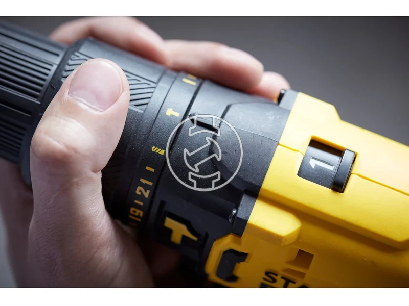 Kép: Stanley SFMCD711C2S-QW akkus utvefuro-csavarozo 20V MAX 13 mm 2 x 1.5 Ah_3.webp