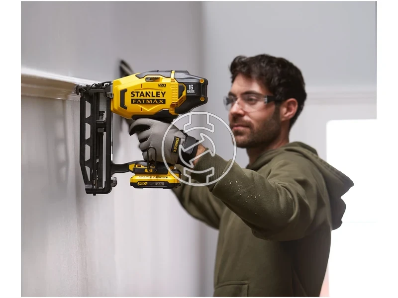 Kép: Stanley SFMCN616D2K-QW akkus finiselo szegezo 20V 16 g 2 x 2.0 Ah_2.webp
