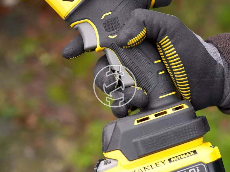 Stanley SFMCPP32B Fatmax V20 akkus metszőolló 32 mm