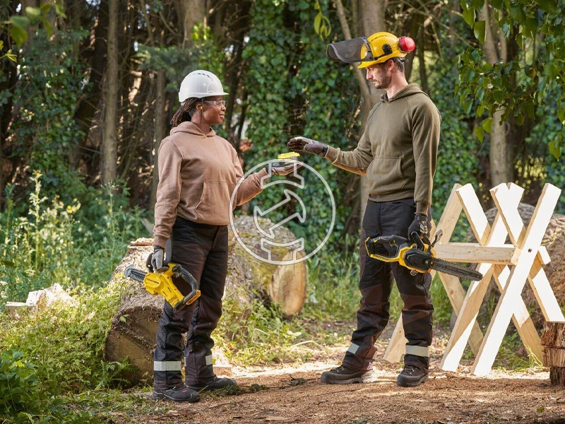 Stanley SFMCPS415B Fatmax V20 akkus láncfűrész 15 cm