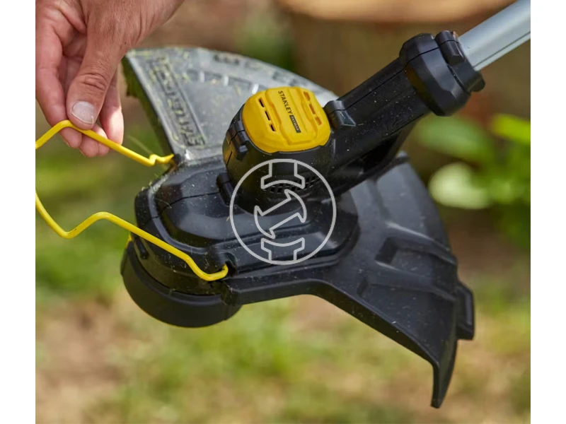 Stanley SFMCST933M1 Fatmax V20 akkus fűszegélynyíró 33 cm