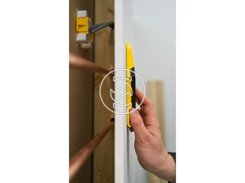 Kép: Stanley STHT77588-0 vezetekkutato zold_2.webp