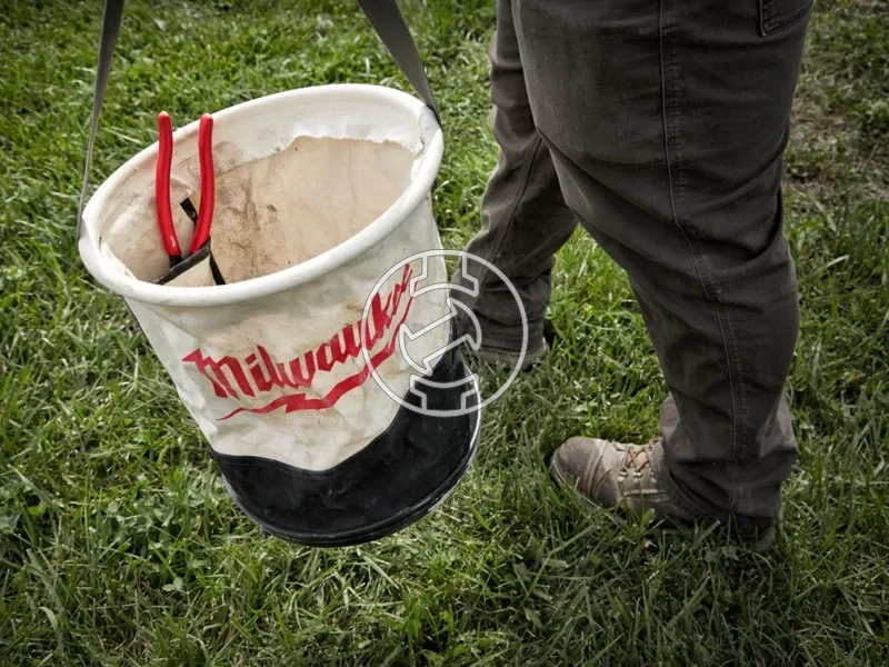 Kép: Szerszamtarolo zsak zsebekkel Villamoshalozat-szereleshez.webp