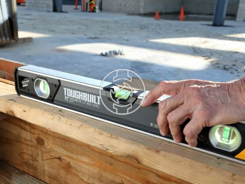 Toughbuilt 120 cm mágneses vízmérték