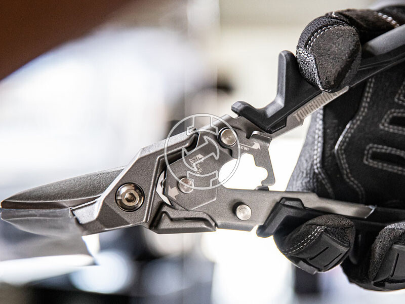 Toughbuilt Aviation egyenes lemezvágó olló