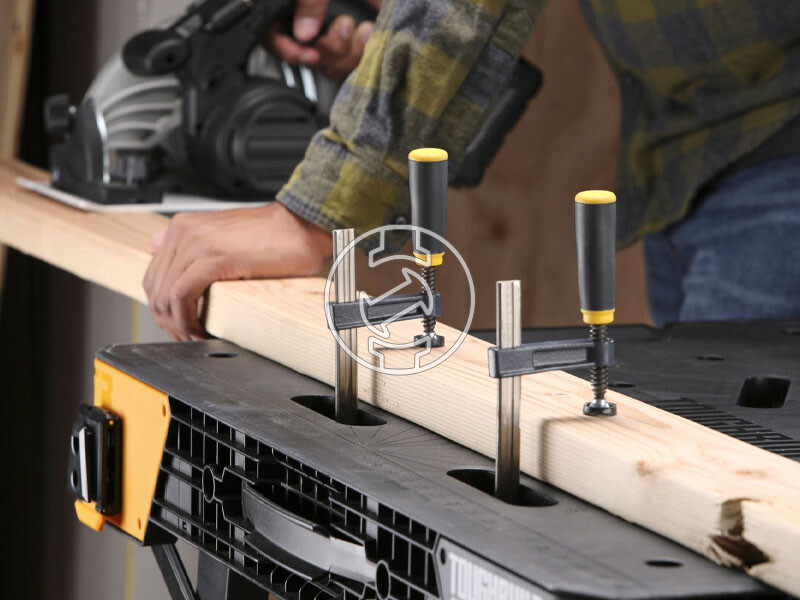 Toughbuilt WB700 összecsukható munkaasztal