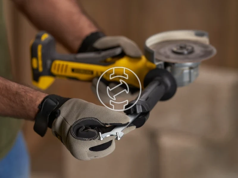 Kép: V20 MAX BL akkumulatoros sarokcsiszolo akkumulator es tolto nelkul.webp