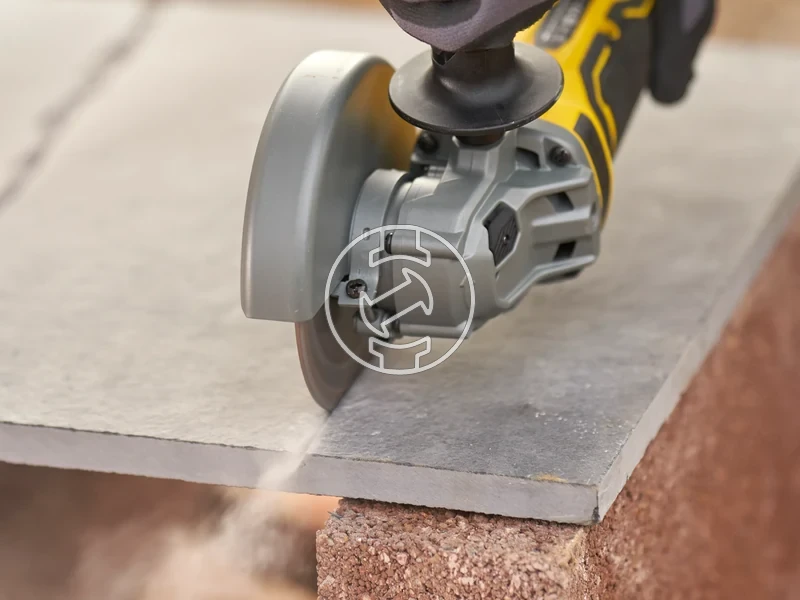 Kép: V20 MAX BL akkumulatoros sarokcsiszolo akkumulator es tolto nelkul.webp