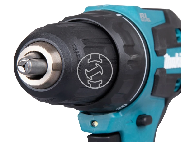Makita DDF490ZJ akkus fúrócsavarozó tokmányos