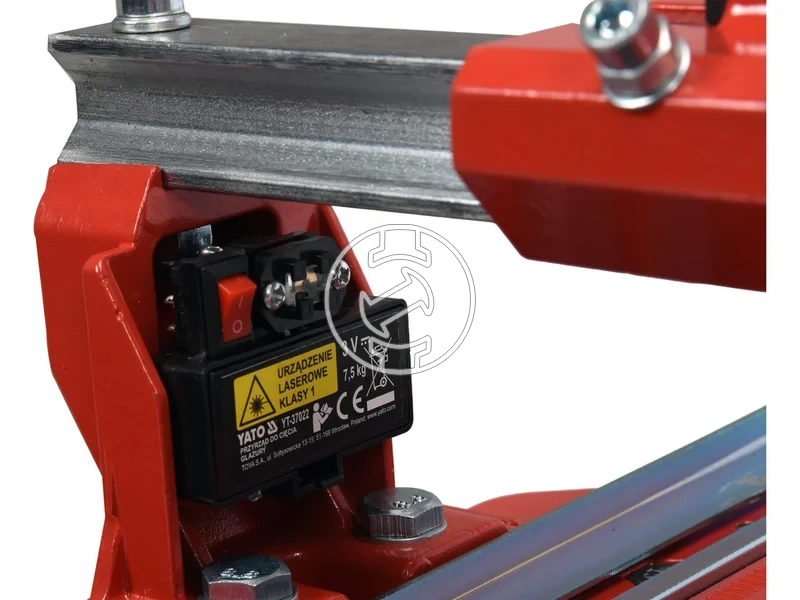 Kép: Yato kezi csempevago 800 mm lezerrel.webp
