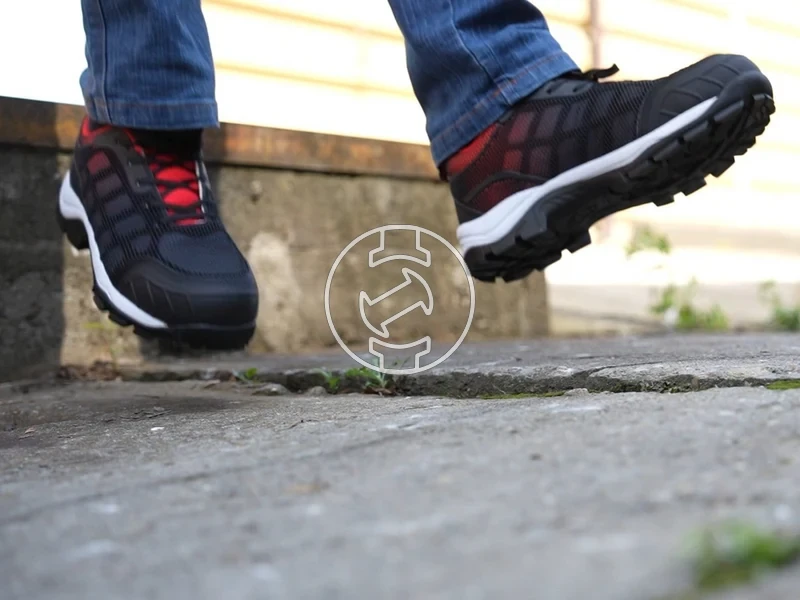 Kép: Yato POMPA munkavedelmi cipo S1P 37.webp