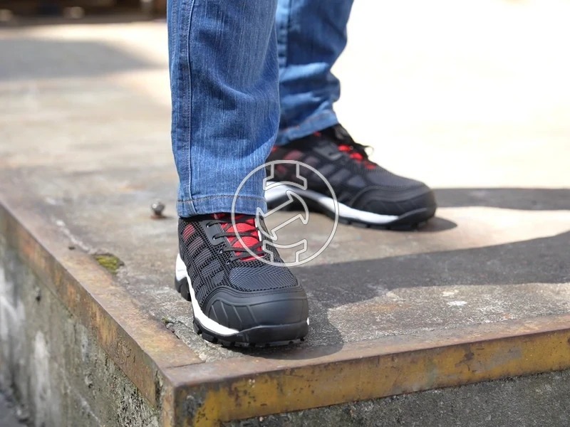 Kép: Yato POMPA munkavedelmi cipo S1P 47.webp