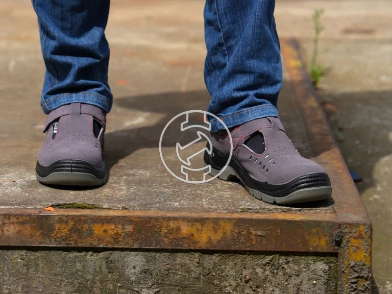 Kép: Yato SEGURA munkavedelmi cipo S1 43.webp