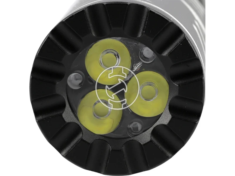 Kép: Yato YT-085613 beepitett akkumulatoros zseblampa 2500 lm.webp