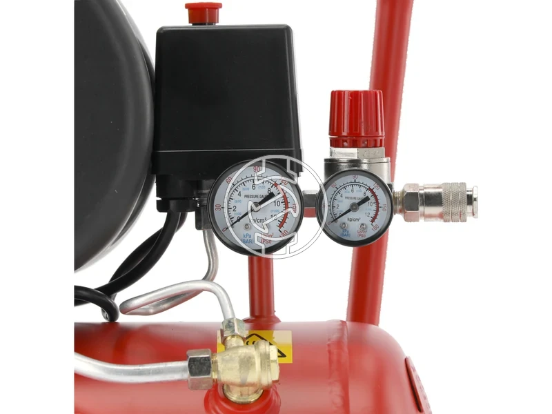 Kép: Yato YT-23300 elektromos dugattyus kompresszor 24 l.webp