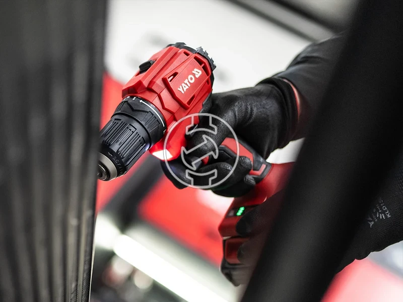 Kép: Yato YT-827788 masina de gaurit-insurubat cu mandrina 18 V 45 Nm 2 Ah acumulator incarcator.webp