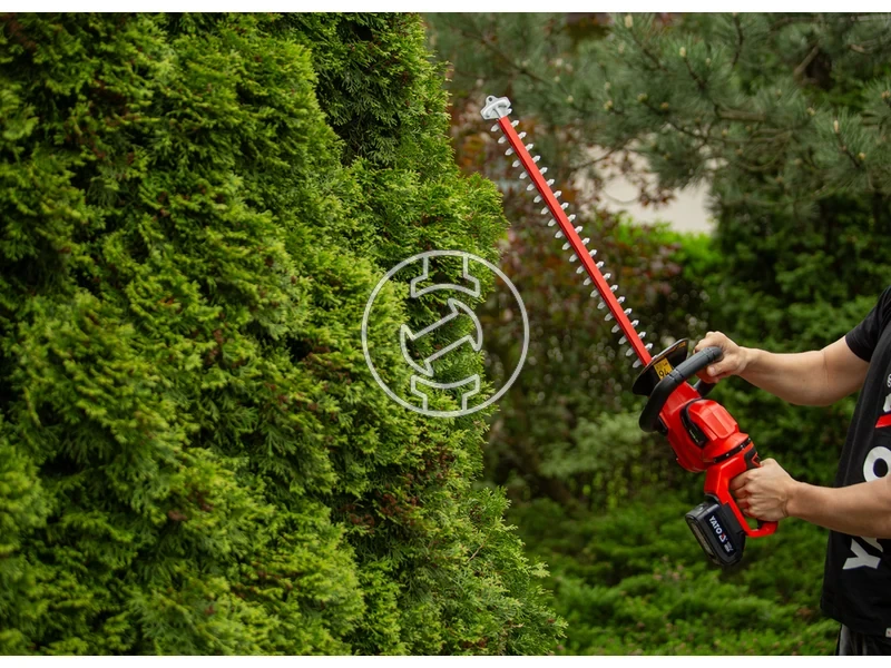 Kép: Yato YT-828333 masina de tuns gard viu cu acumulator 18 V 55 cm 2 Ah acumulator incarcator.webp