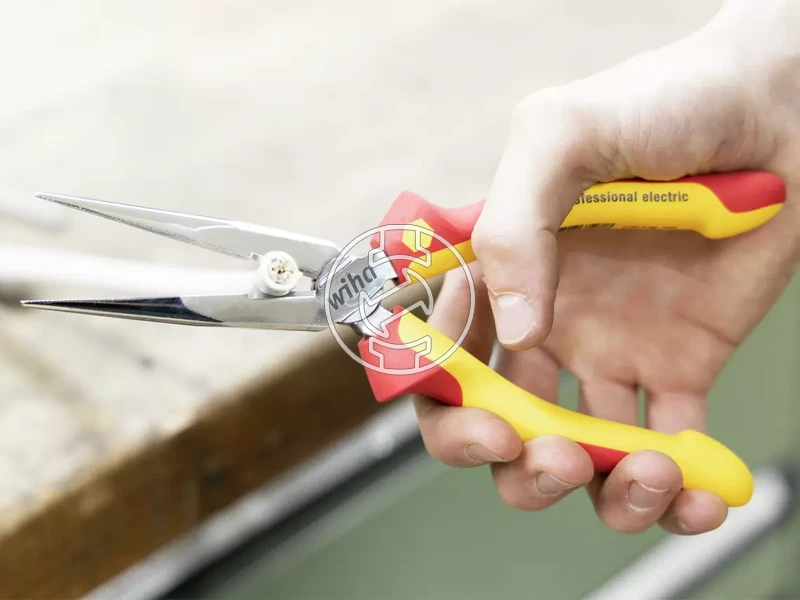 Wiha SB Professional electric szigetelt hosszúcsőrű fogó 200 mm