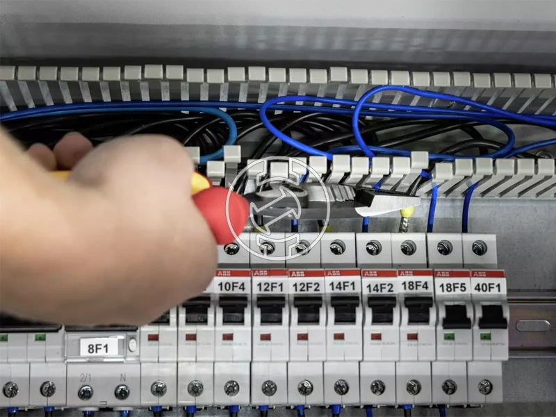 Wiha Industrial electric multifunkciós kombináltfogó 225 mm