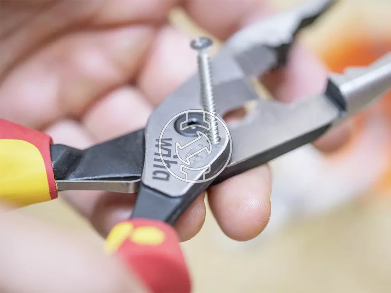 Wiha Industrial electric multifunkciós kombináltfogó 225 mm